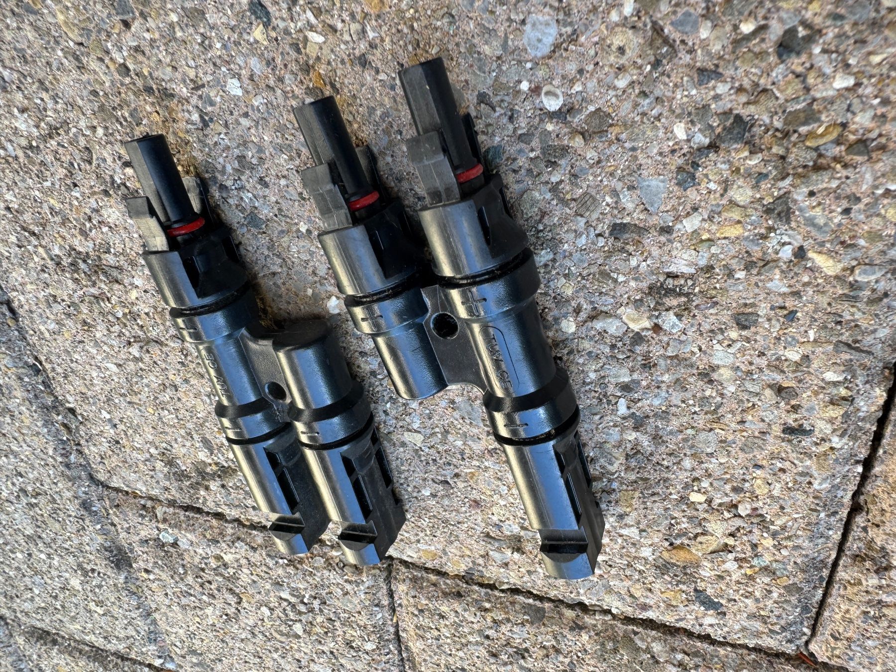 Kabel: Solar Y-Steckverbindung – Gebraucht aus Schaffhausen von Harz