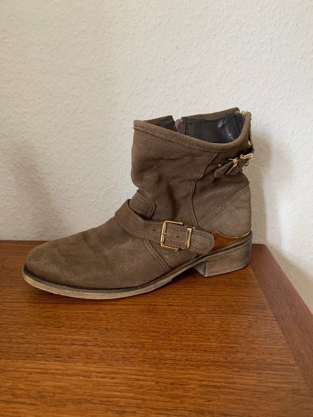 Scarpe da donna: OXMOX - Leder Stiefelette taupe 36 – Usato da Zürich venduto da Diazaio 1