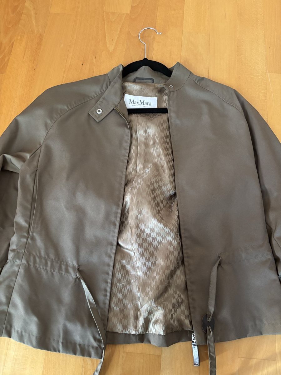 Giacche: MaxMara khaki jacket – Usato da Chexbres venduto da doe_xns6