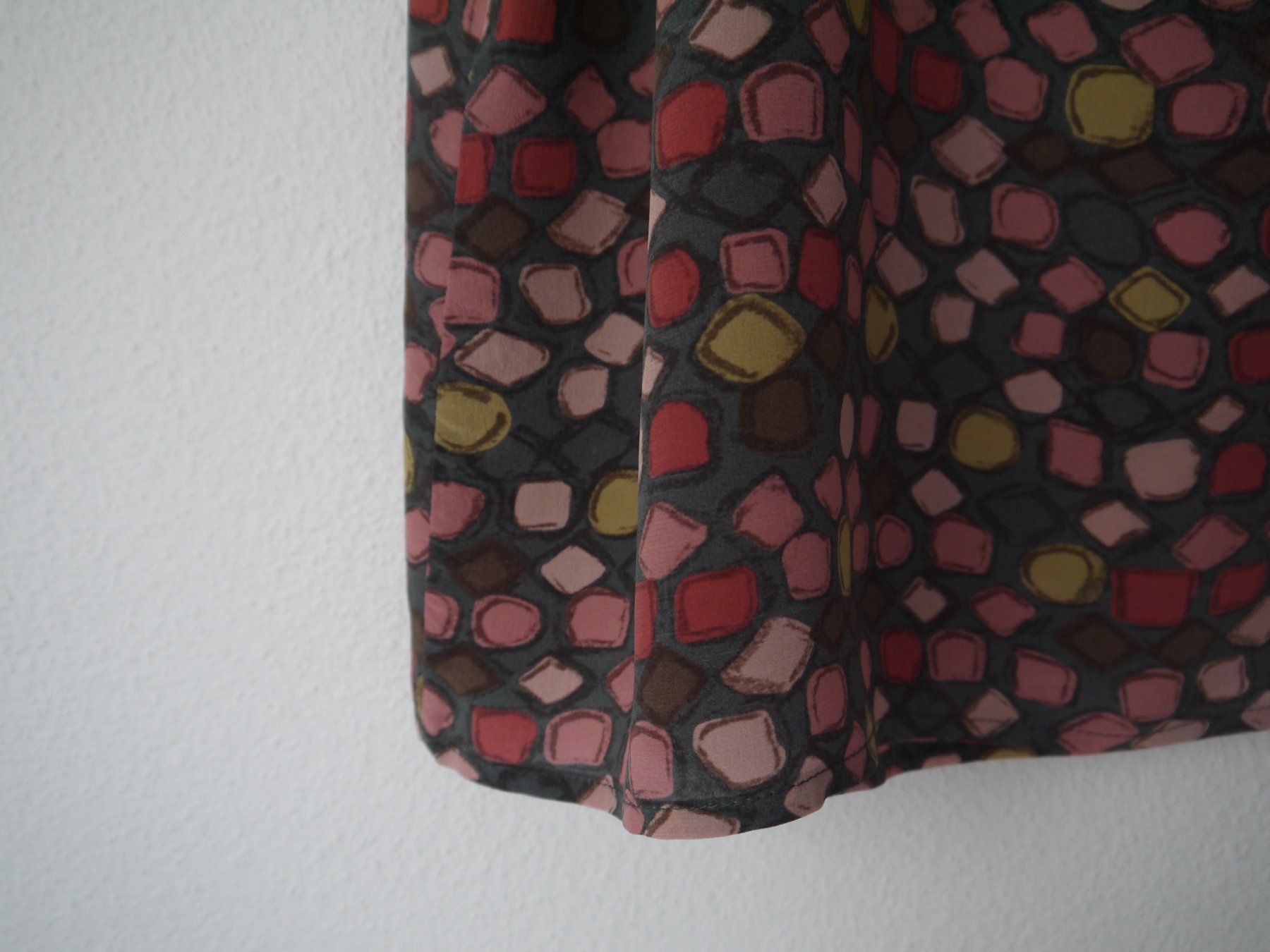 Camicette: Attic and Barn  Bluse / Top aus 100% Seide  Gr: L – Usato da Hagendorn venduto da Blaf 5