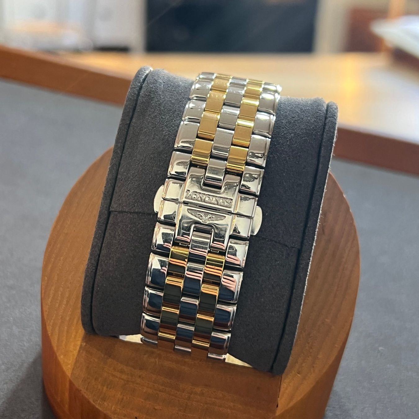 Longines Montres: FLASH SALE Longines Flagship Two-Tone Diamond Index L4.984.3 – D'occasion à Carouge GE par Watchaser 5