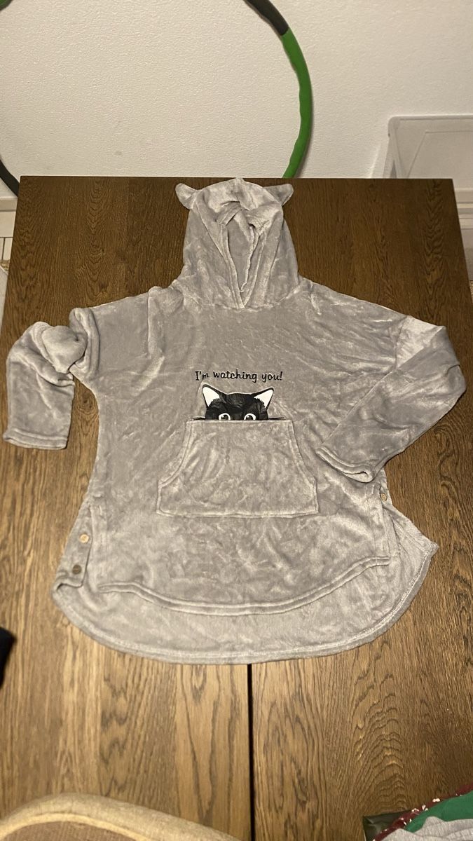 Shein Pullover & Sweatshirts: Kuschelpullover mit Ärmeln Katze Grösse L neu Katzenohren – Neu und originalverpackt aus Hochwald von _biene_