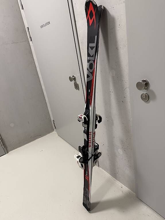 Sci: Ski Völkl 161cm – Usato da Bernex venduto da jgsxr 1