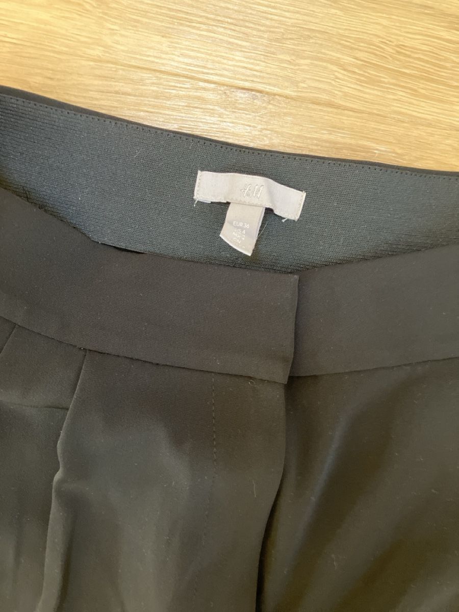Pantaloni: Business Stoffhosen Grösse 36 – Usato da Weissbad venduto da Praxedis_P51 4