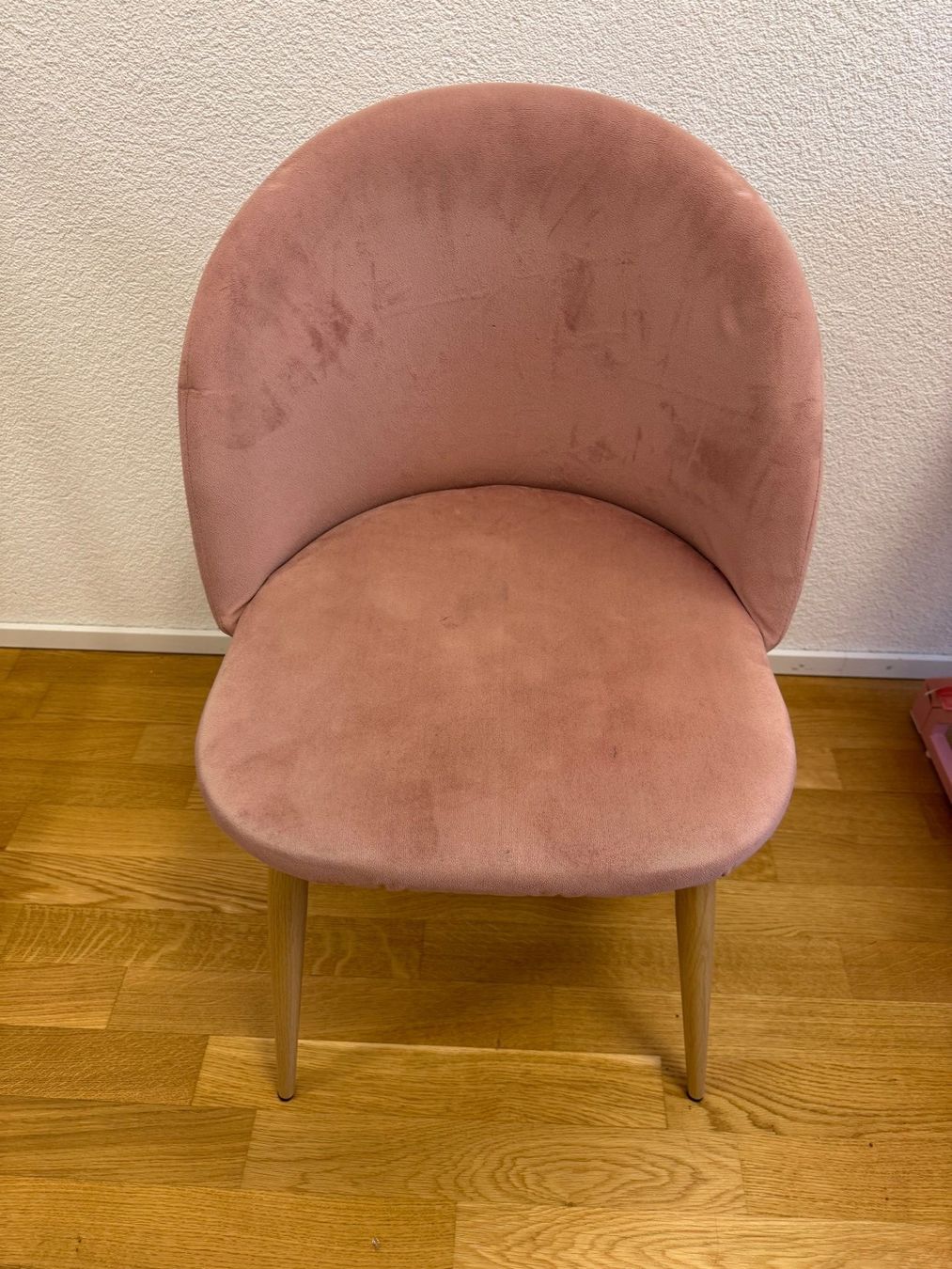 Stühle: Chaise fauteuil en velour rose – Gebraucht aus Châtelaine von sof_zlw7