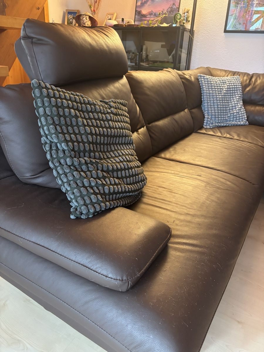 Divani: Ecksofa dunkelbraun gebraucht – Usato da Bäretswil venduto da sha_t5rq 5