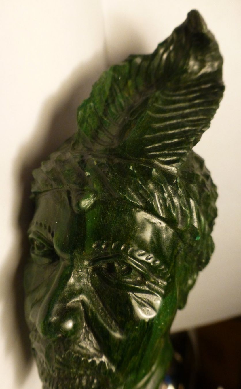 Statuette: TRADITIONELLER ANFÜHRER EINER INDIGENEN GESELLSCHAFT---13 CM – Usato da Zürich venduto da tritonis 3