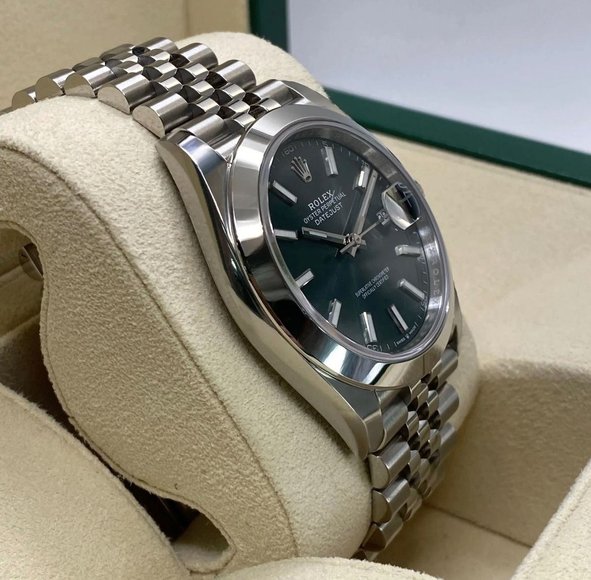 Rolex Uhren: NEW Rolex Datejust 41, mint green, 126300 – Neu und originalverpackt aus Gelterkinden von VALE_G 4