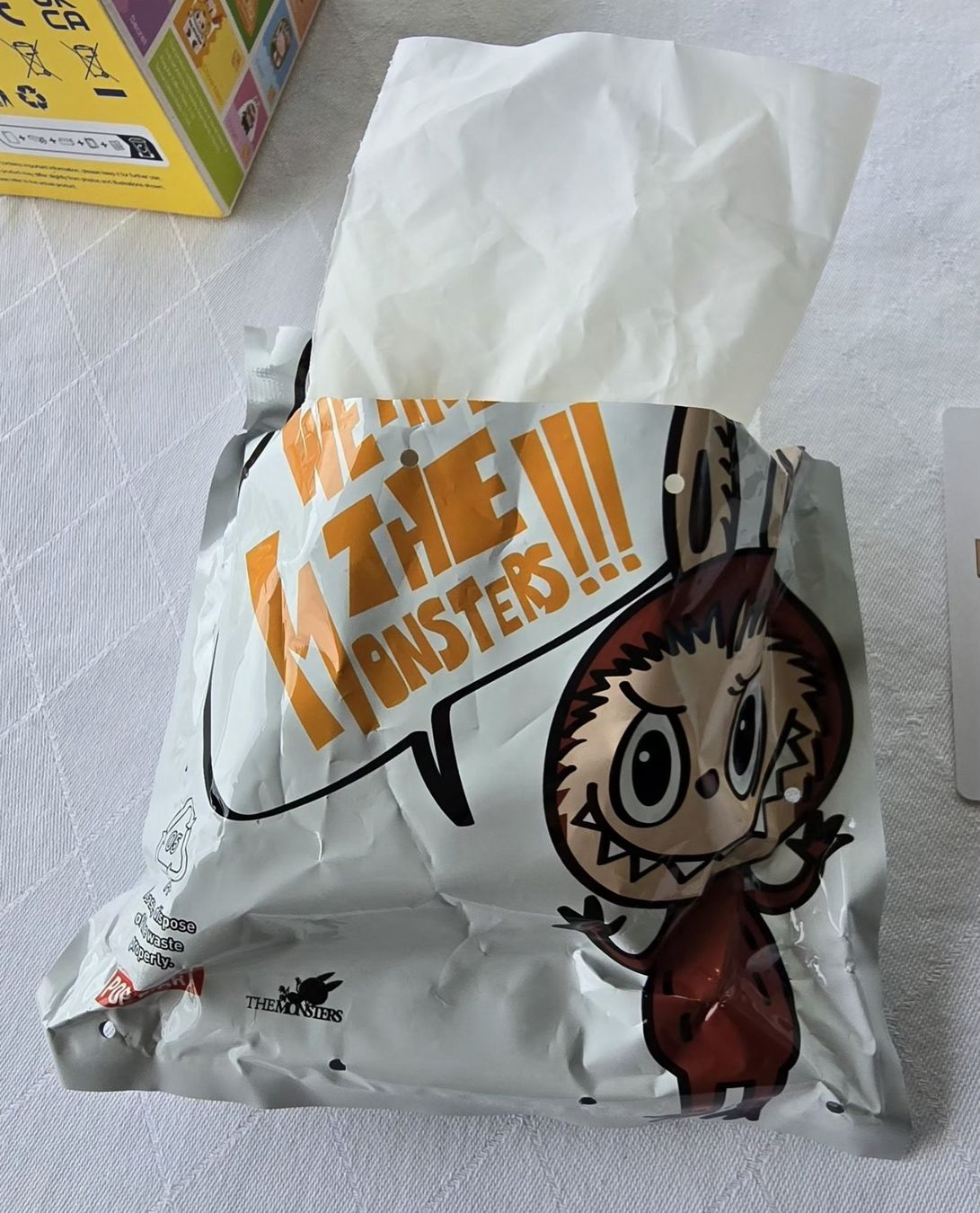 Pop Mart Statuette: Pop Mart The Monsters Labubu Hand made Sandwich – Nuovo e nell'imballaggio originale da Spiez venduto da Jeepnjim 3