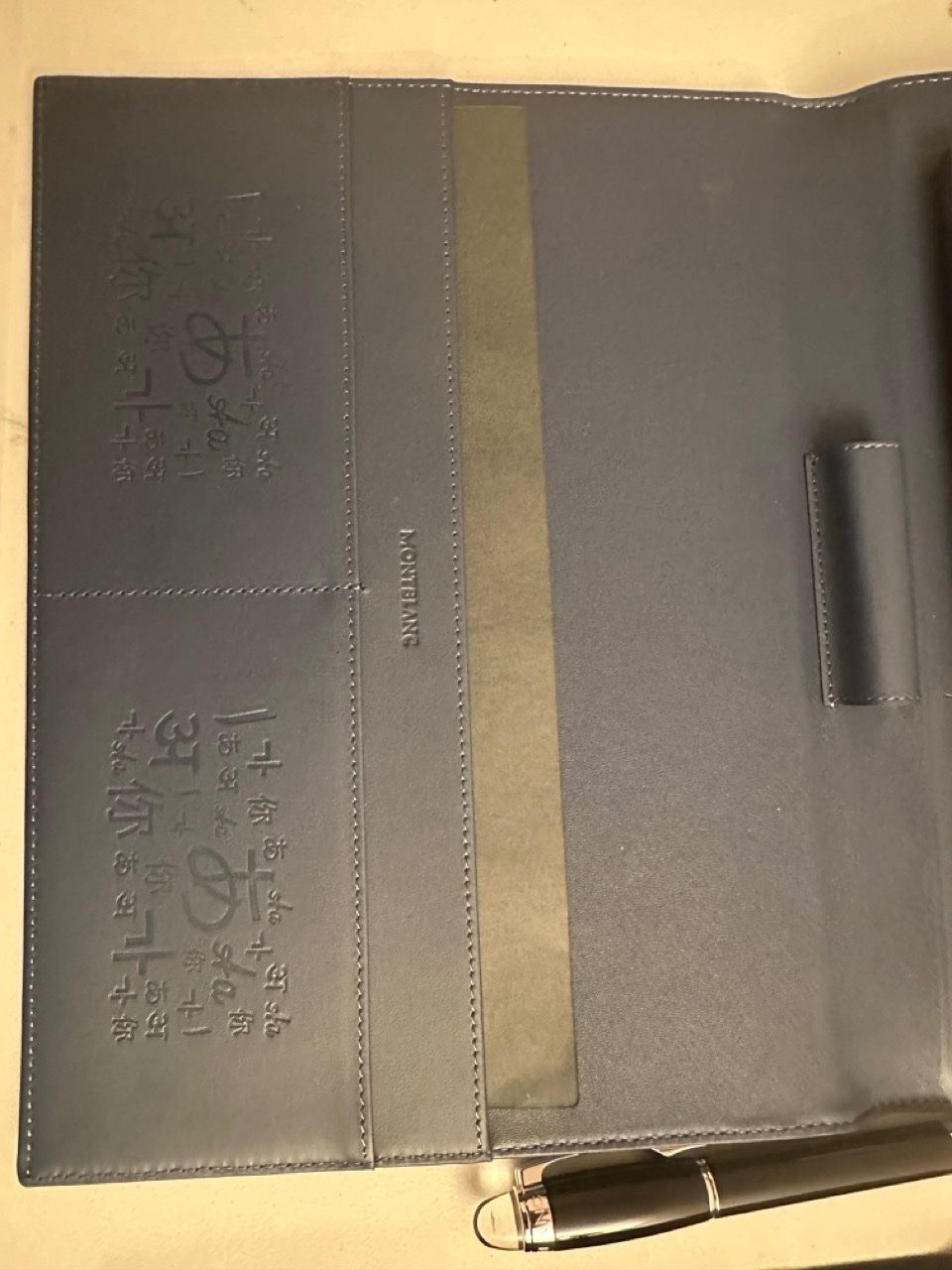 Montblanc Blocchi: Montblanc Augmented Paper UNICEF Edition – Nuovo (secondo la descrizione) da Yvorne venduto da baz_8db9 3