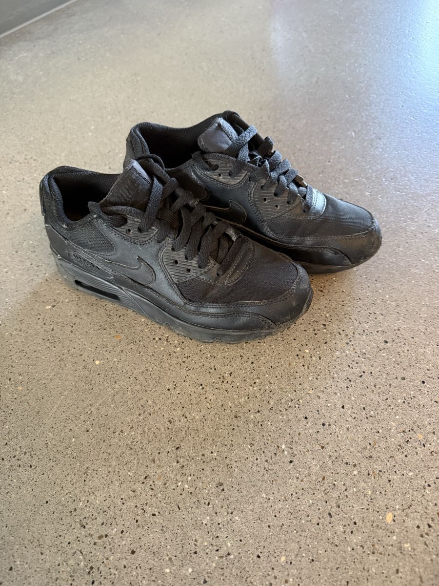 Nike Scarpe da uomo: Nike Air Max 90 - Grösse 37.5 – Usato da Hinteregg venduto da Jazz-C