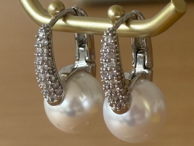 Ohrringe & -stecker: Luxus Elegante Ohrstecker  Kunstperlen Farbe: Silber – Gebraucht aus Biel-Bienne von Roserosse13 4
