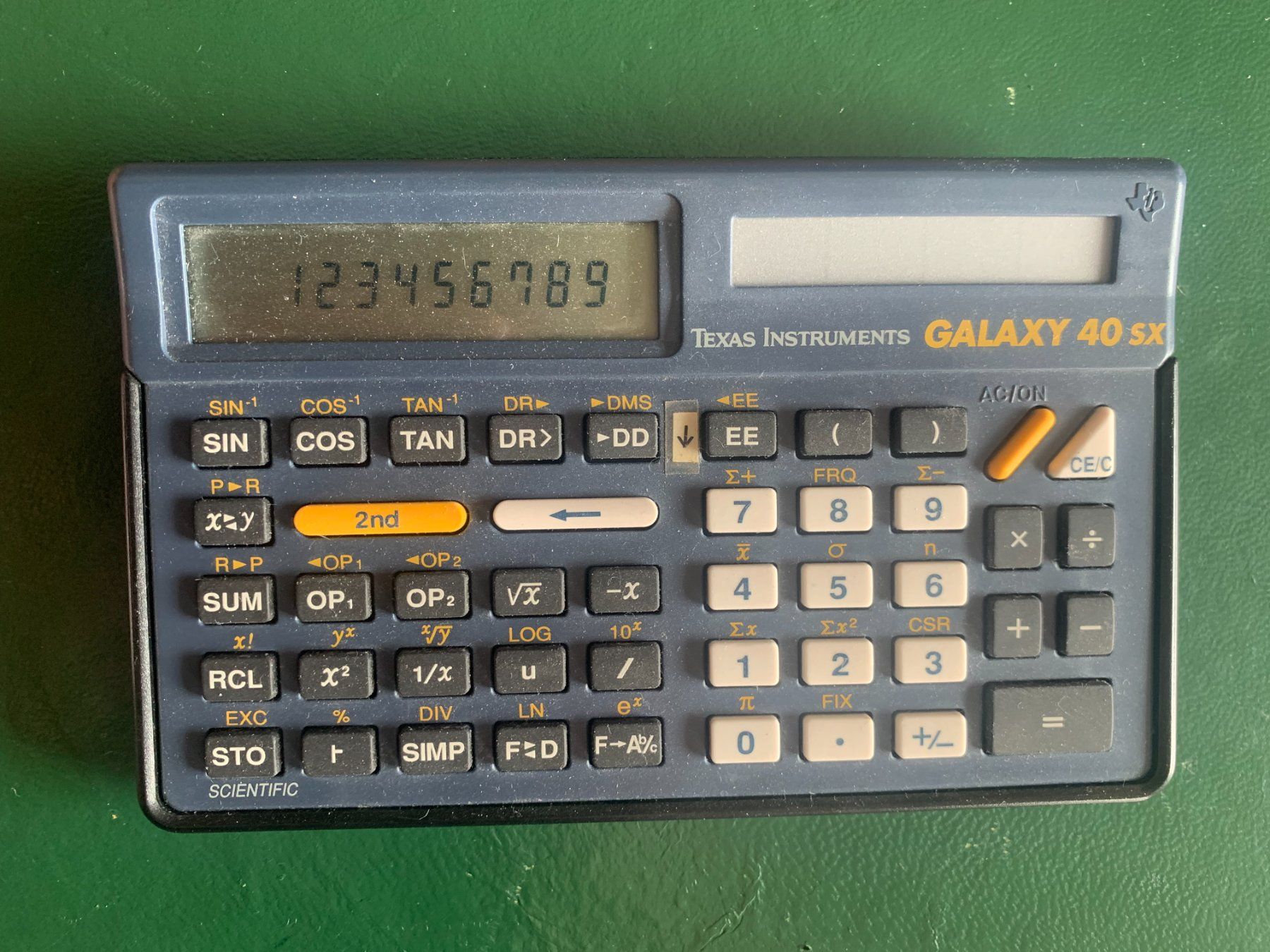 Hewlett Packard Calcolatrici tascabili: Taschenrechner GALAXY 40sx – Usato da Flims Dorf venduto da momo52ruth