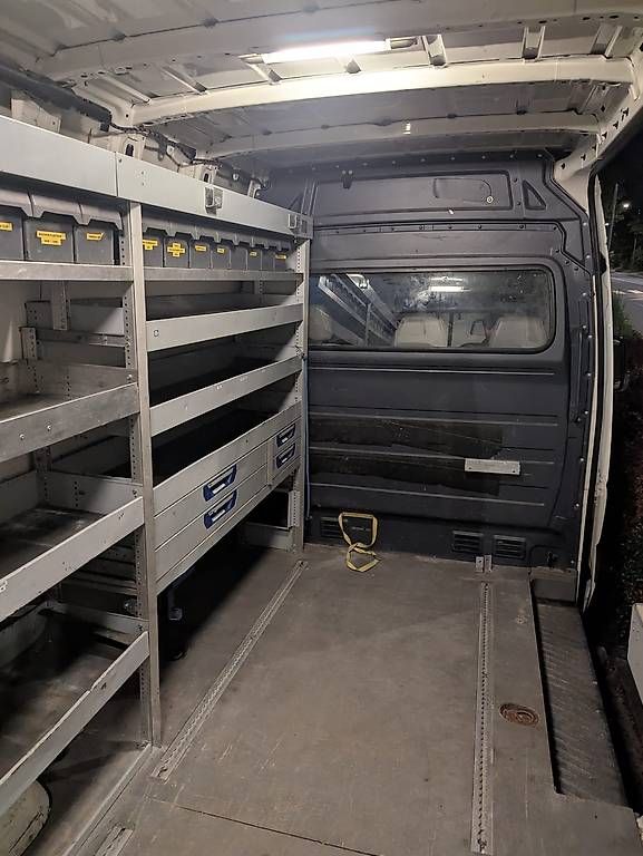 Veicoli commerciali: VW Crafter 35 Fourgon 2.5 TDI  2011  – Usato da Gland venduto da alv_9js5 2