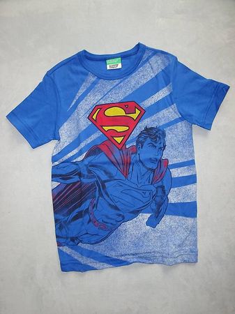 Kinder: T-shirt Superman Benetton Gr.116/122