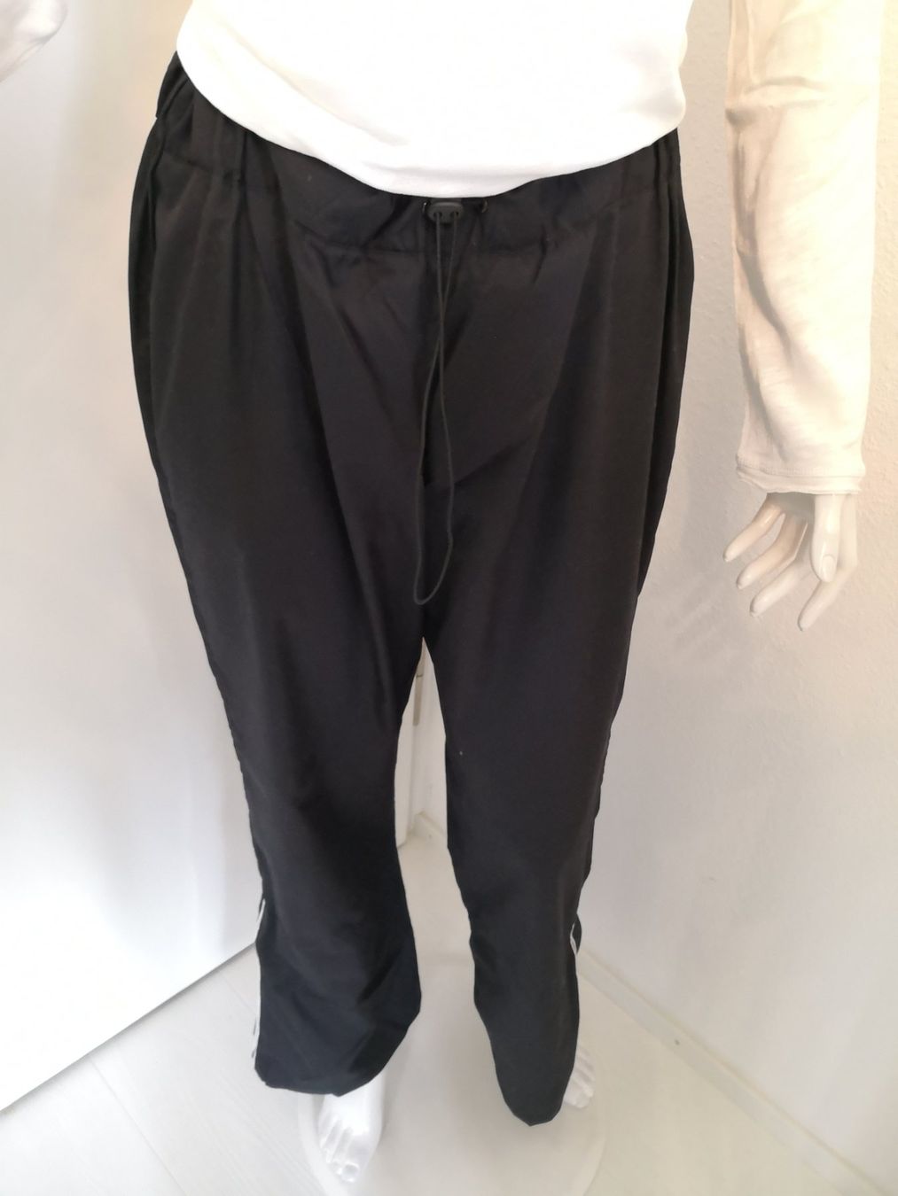 Pantaloni: 🤩CELSTUS JOGGING-HOSE SCHWARZ – Nuovo (secondo la descrizione) da Olten venduto da Naja-Twins-Twins 3