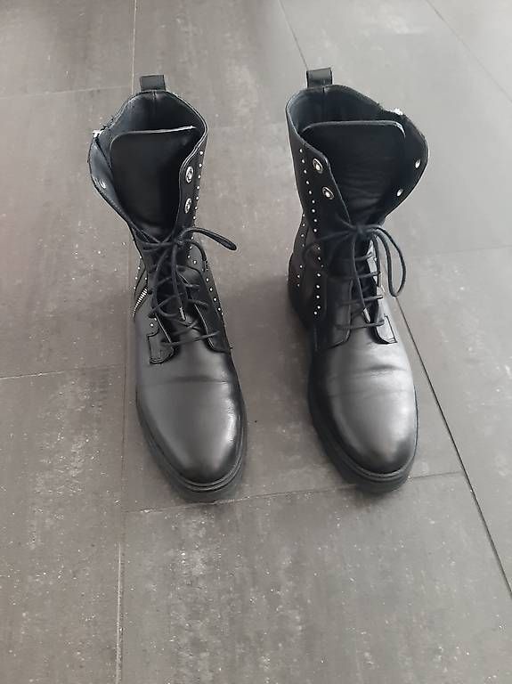 Chaussures femmes: Stiefelette von Michael Kors  – D'occasion à Zürich par Brati 2