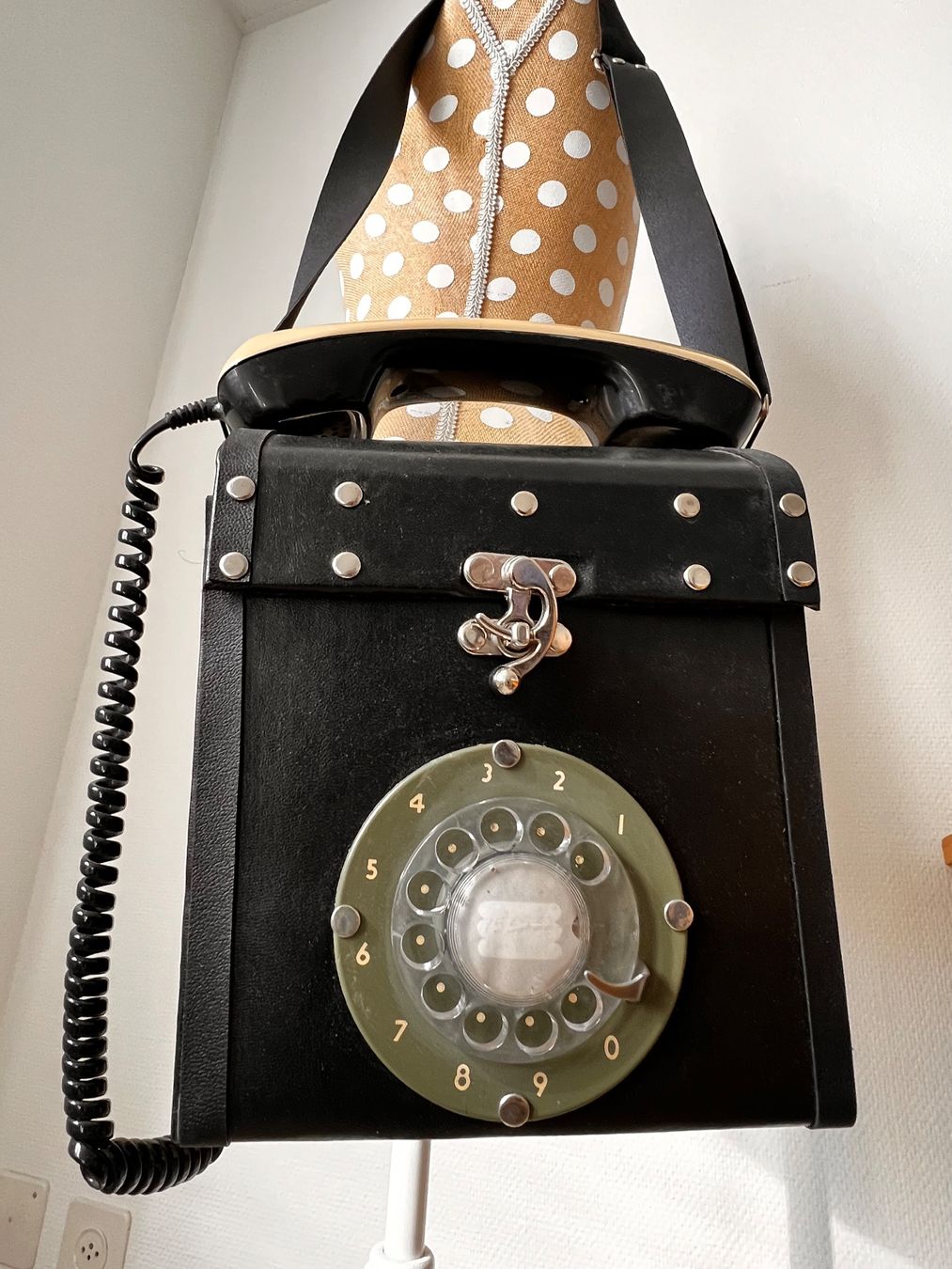 Borse da donna: Retro Telefon Handtasche Vintage Stil – Usato da Arbon venduto da mei_cnd6 1
