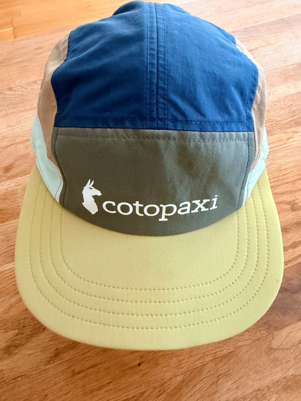 Cotopaxi Hüte, Mützen & Caps: Cotopaxi Tech 5-Panel Cap – Gebraucht aus Binningen von samorga21