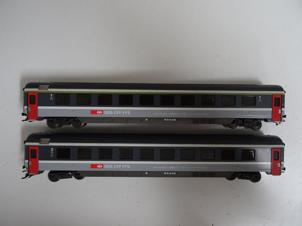 Lot De Wagons Märklin HO - Voitures 4000 Et 4051 En Tôle - Occasion - Pour Train Miniature