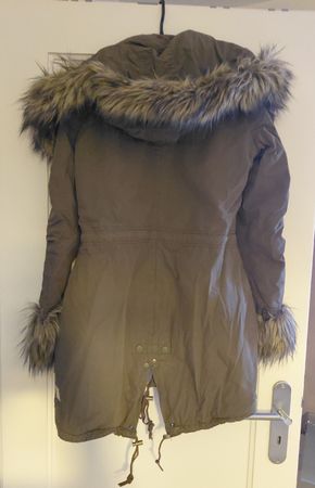 Khujo Damen Parka dunkelgrün mit Kunstfell Grösse M