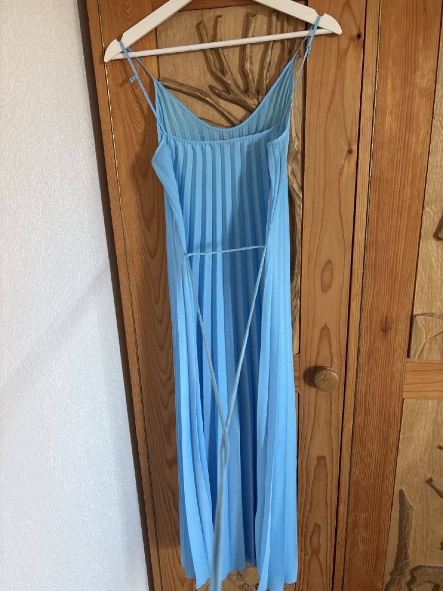 Mango Kleider: Kleid mit Falten hellblau Grösse M neuwertig – Neu (gemäss Beschreibung) aus Rickenbach ZH von mar_p6sg 2