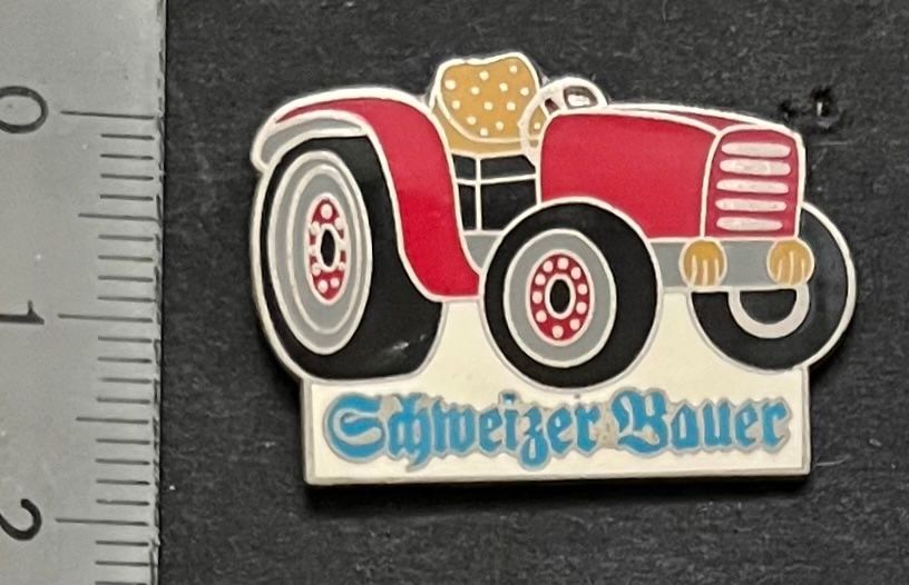 Placchette & Badge: Schweizer Bauer/ Nostalgie Traktor/ pin – Usato da Wabern venduto da DaxKarten-75