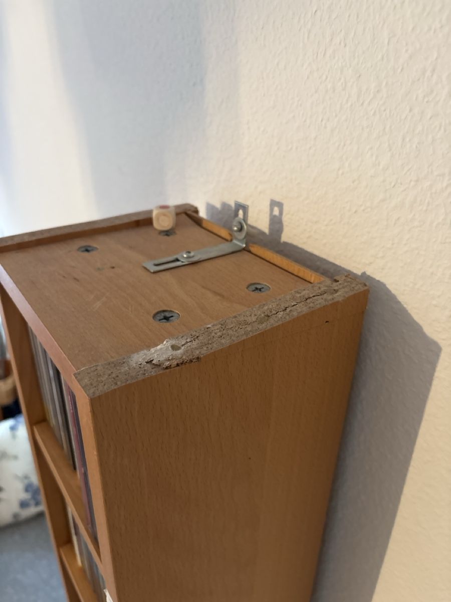 Regale: CD Regal schmal mit Gebrauchsspuren – Defekt aus Zürich von Fuxion 3