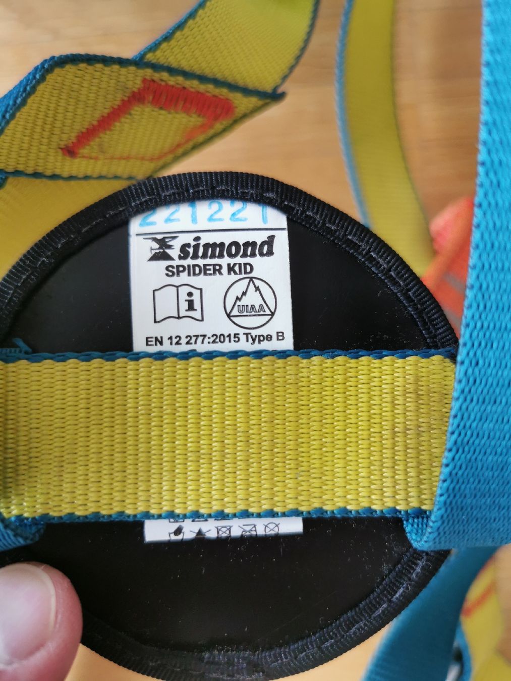 Attrezzatura da arrampicata: SIMOND Klettergurt Spider Kinder Komplettgurt – Usato da Zürich venduto da Michalr 2