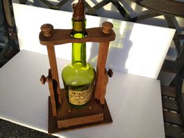 Glasflasche im Holzgestell / Ausschank / Antiquität / Deko