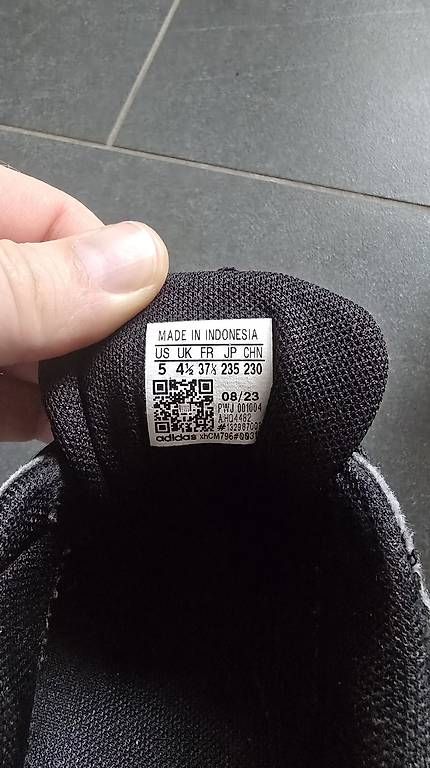 Scarpe da uomo: Schöne Adidas Schuhe – Usato da Greifensee venduto da gizzmo25 2
