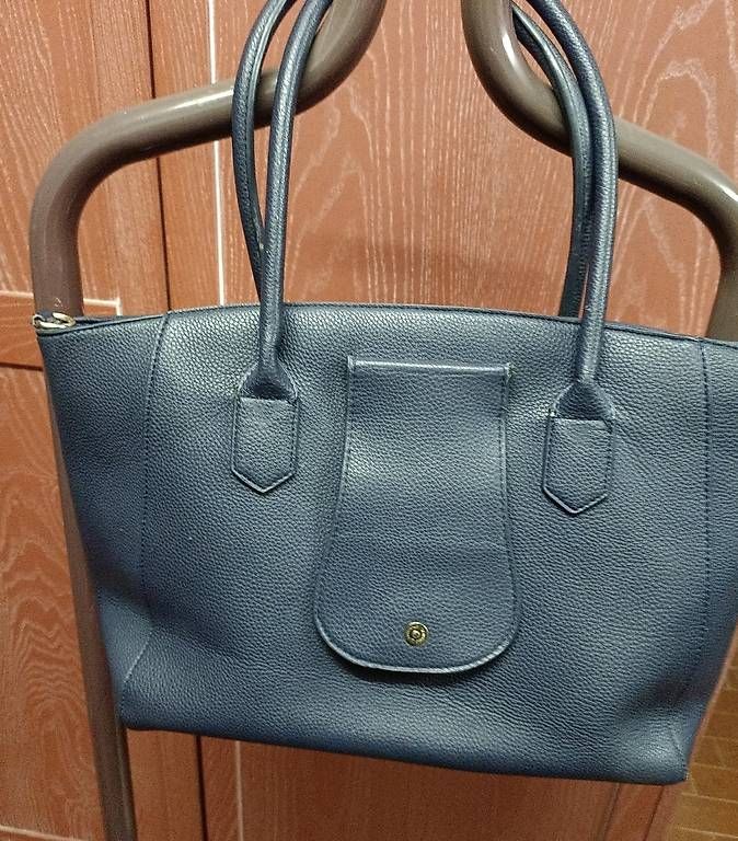 Borse da donna: Comoda borsa – Usato da Pregassona venduto da jeystyle74 2