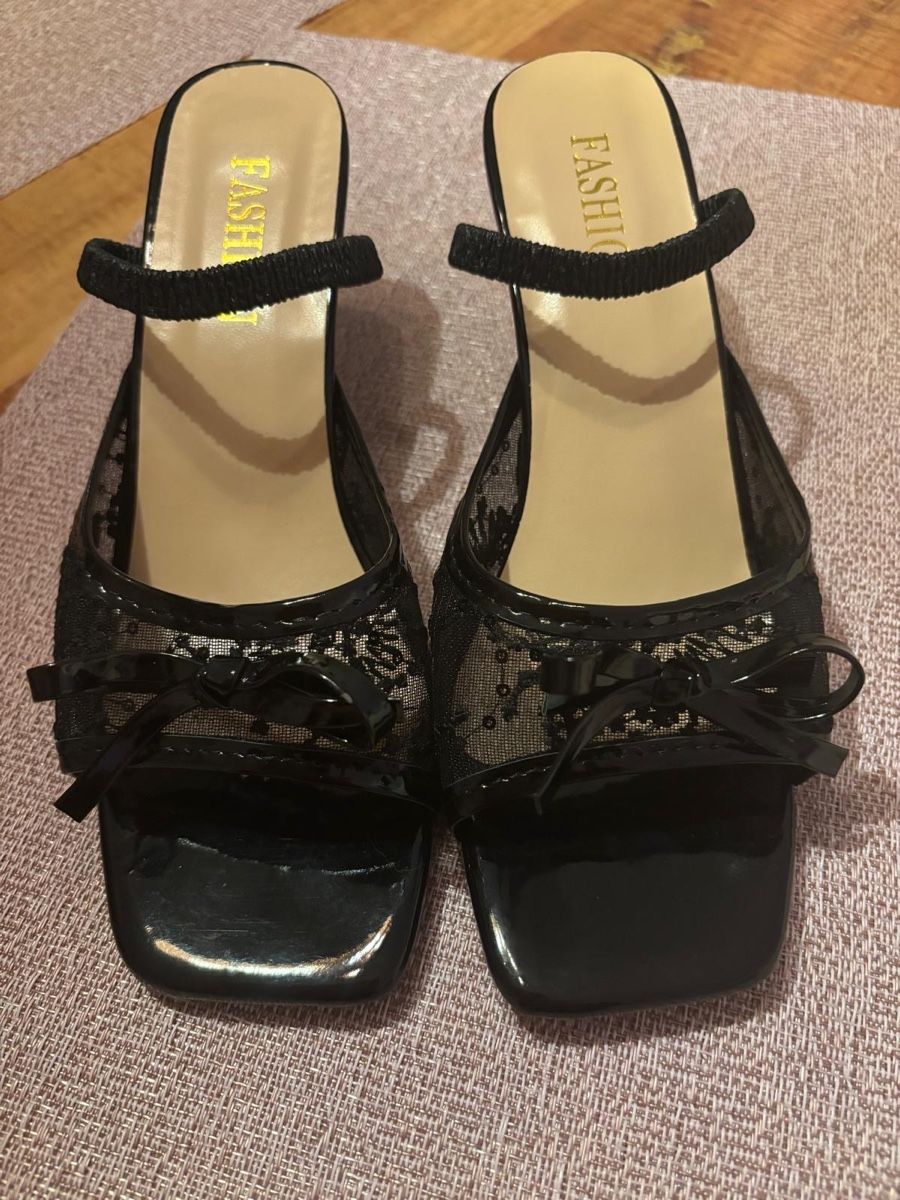 Damenschuhe: Sandaletten – Neu (gemäss Beschreibung) aus Brunnen von san_7gww