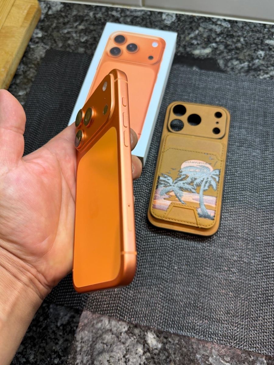 Apple Telefoni cellulari / Smartphones: iPhone 17 Pro 256 GB, Cosmic Orange – Nuovo (secondo la descrizione) da Zollikofen venduto da Eisy18 8