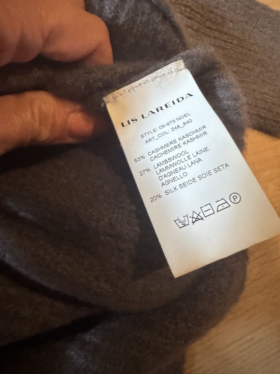 Lis Lareida Giacche: Lis Lareida Cashmere Jacke – Usato da Uitikon Waldegg venduto da Kuendig2011 2
