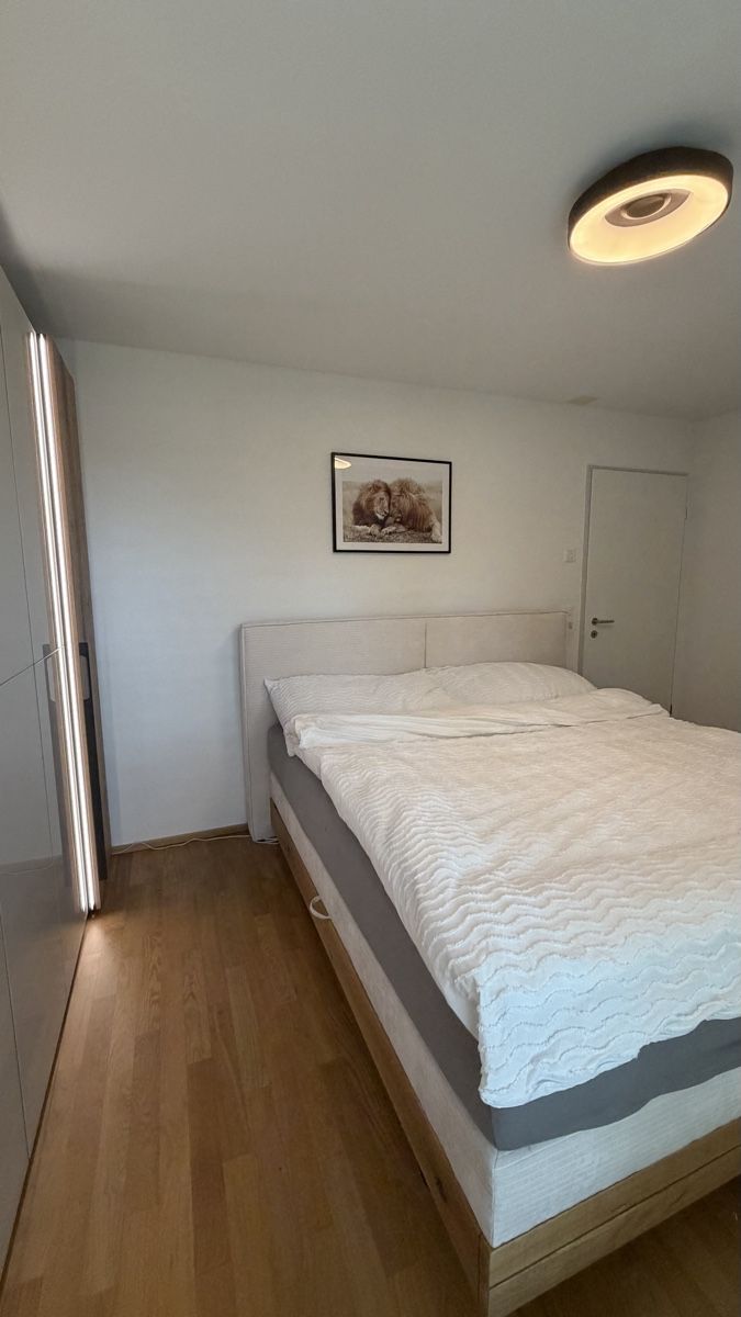 Lits: Boxspringbett – D'occasion à St. Gallen par ele_5xl6 1