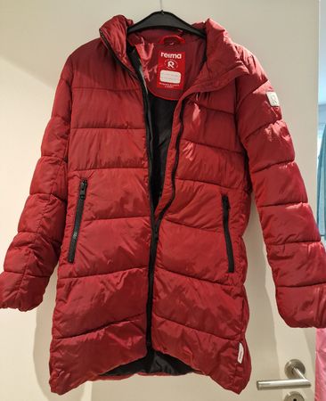 Winterjacke Reima rot mit Kapuze Grösse 152 gebraucht