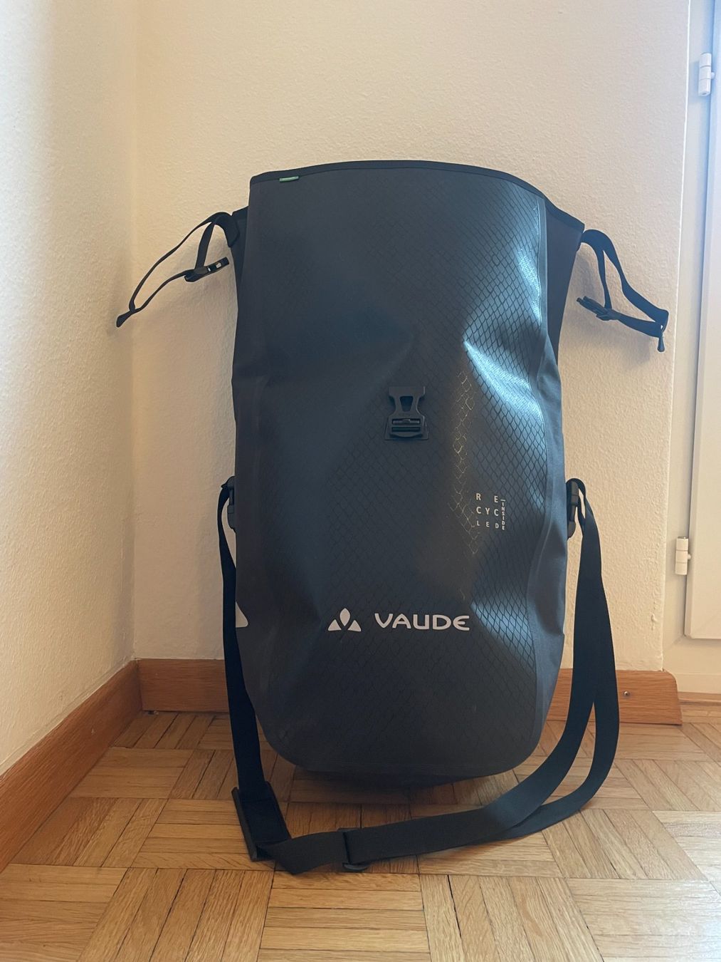 Vaude Taschen: Gepäckträgertasche Vaude Aqua Back Single – Gebraucht aus Zürich von LaSorella