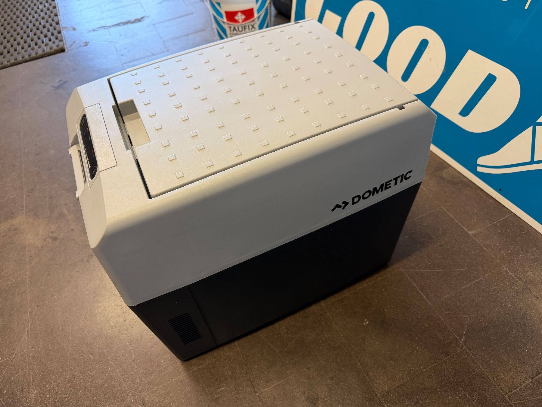 Dometic Frigoriferi & Refrigeratori: Dometic TropiCool Kühlbox grau schwarz – Nuovo (secondo la descrizione) da Grenchen venduto da Samo7275