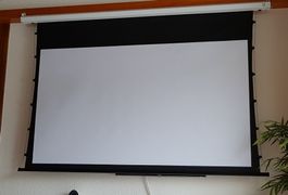 Esmart Beamer 100 Zoll Leinwand Tatenso elektrisch gebraucht