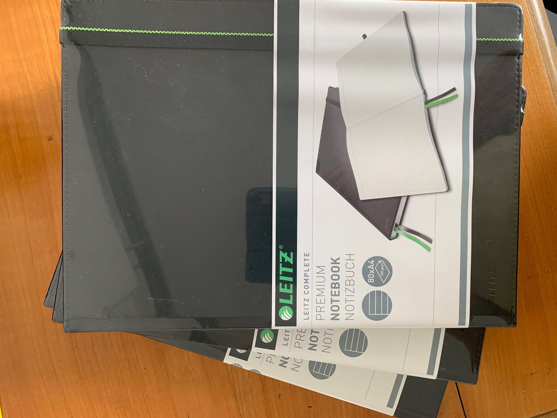 Blocchi: Leitz Complete PREMIUM NOTEBOOK 80xA4 liniert mit Hardcover – Nuovo e nell'imballaggio originale da Oberwil-Lieli venduto da Gregory1003