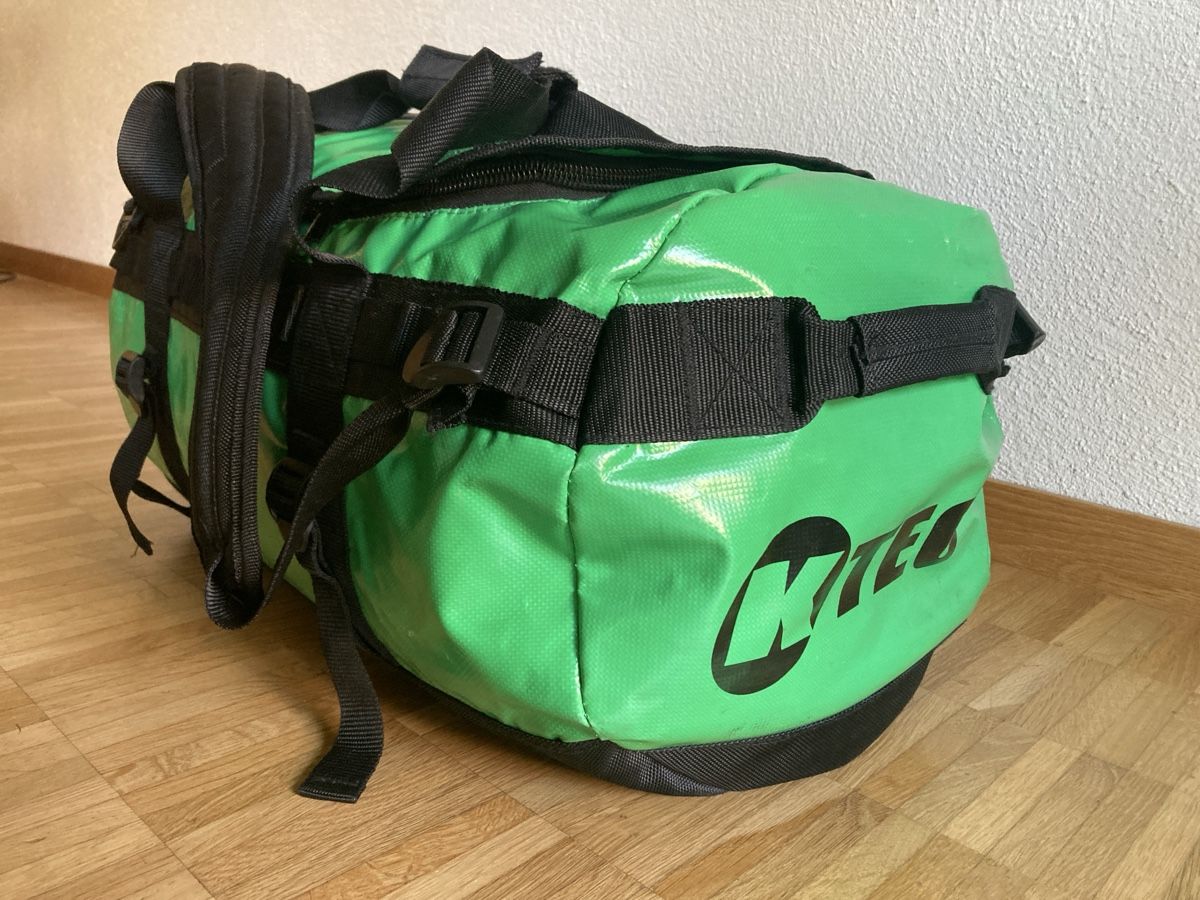 Borse: Ktec Reisetasche Duffelbag 35 l  – Usato da Zürich venduto da Lichtermeer 5