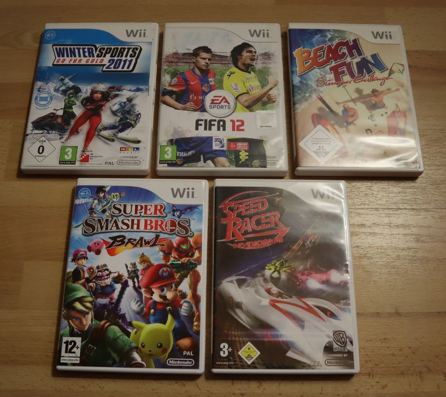 Nintendo Console: -- Nintendo Wii Konsole mit 2 Controller & 5 Games -- – Usato da Ochlenberg venduto da on3x 2