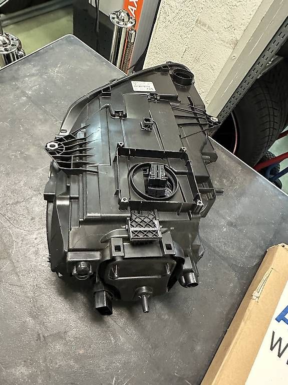 Scheinwerfer: Porsche Macan Scheinwerfer – Gebraucht aus Willisau von JN1984 2