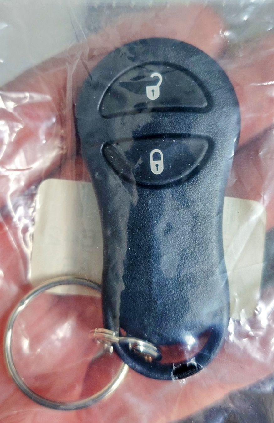 Chiavi: Fernbedienung / Handsender PT Cruiser 2001 - 2006 – Nuovo e nell'imballaggio originale da Worben venduto da Hugo32 4