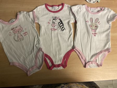 3 Fagottino Bodys weiss pink Gr. 74 eines Neu