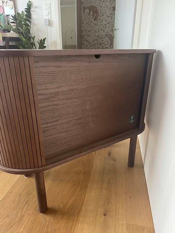 Cassettiere: Westwing Calary Sideboard  dunkles Eichenholz – Usato da Basel venduto da ani_6fdb 3