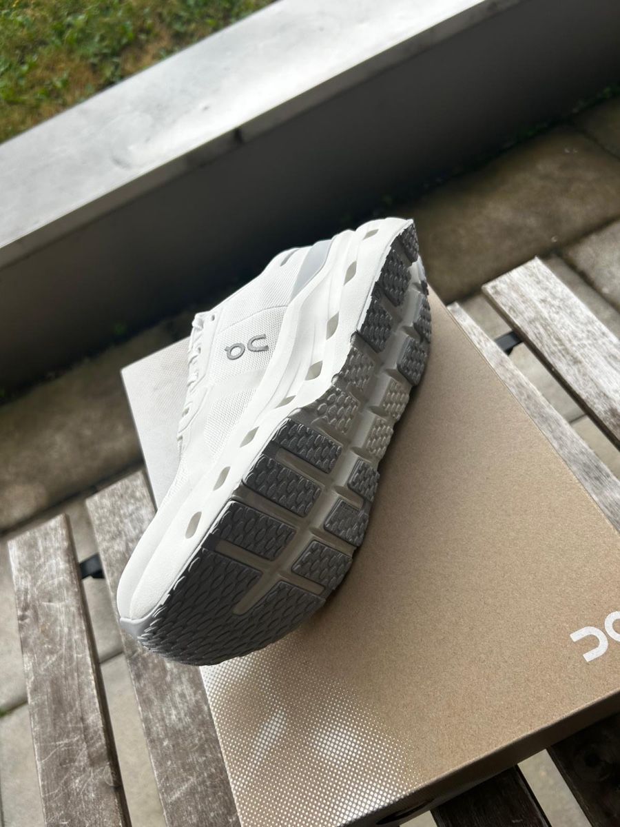 On Scarpe da donna: Neue On Laufschuhe Grösse 7.5 – Nuovo e nell'imballaggio originale da Zürich venduto da eli_j975 3