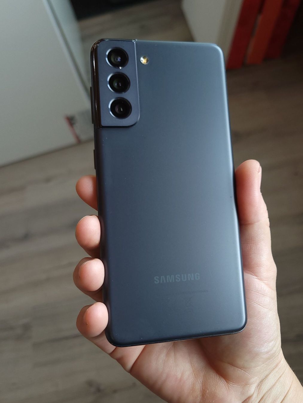 Samsung Telefoni cellulari / Smartphones: Samsung Galaxy S21 5G SM-G991B/DS – Usato da Embrach venduto da iniiminii 1