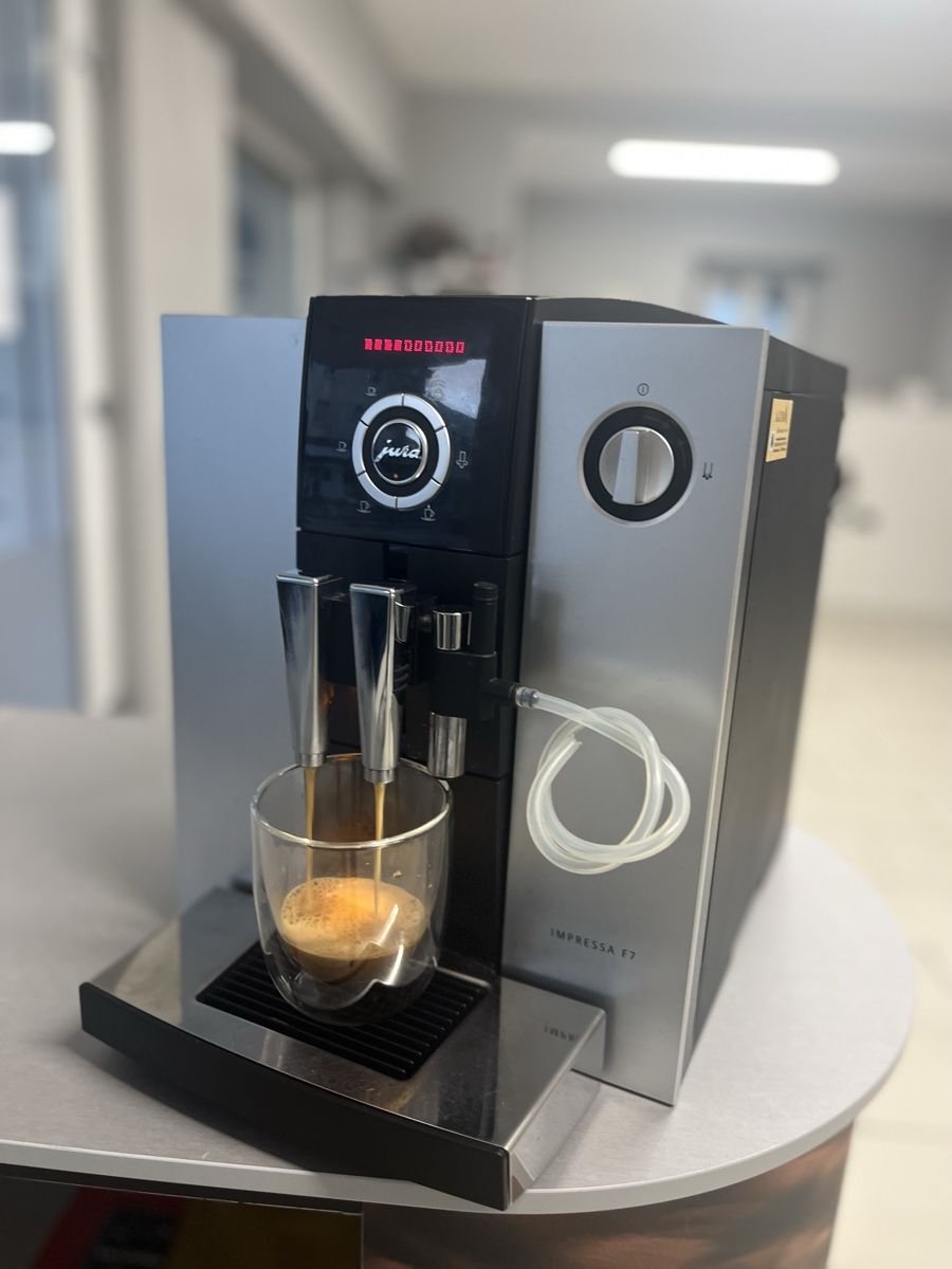 Jura Macchine per caffè & Macchine per espresso: JURA F7 – Usato da Gränichen venduto da Luma.KaffeeMaschinen 2